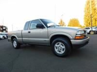 2002 Chevrolet S10 Extended Cab 4x4 4WD Chevy LS Pickup Truck Bickmore Auto Sales - Image 2