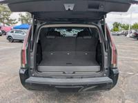 2015 Cadillac Escalade Luxury 4x4 4WD SUV AUTONATION Call (720) 536-0145 or MESSAGE/CHAT to confirm availability - Image 7