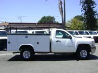 08 Chevy Silverado 3500HD Utility Service Work Truck Ladder Rack Ex-Gov LOW MILE ONLY 83,000 ORIGINAL LOW MILES! WOW LOW LOW MILES! - Image 3