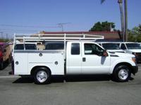 2016 Ford F250 Utility Service Work Truck Ladder Rack Ex-City Loaded 43,000 MILE ONLY 43,000 ORIGINAL LOW MILES! WOW LOW LOW MILES! - Image 3