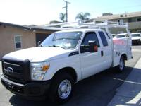 2016 Ford F250 Utility Service Work Truck Ladder Rack Ex-City Loaded 43,000 MILE ONLY 43,000 ORIGINAL LOW MILES! WOW LOW LOW MILES! - Image 5