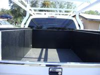 2016 Ford F250 Utility Service Work Truck Ladder Rack Ex-City Loaded 43,000 MILE ONLY 43,000 ORIGINAL LOW MILES! WOW LOW LOW MILES! - Image 10