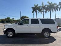 2000 Ford Excursion XLT 4x4 6.8L Triton V10 144k Miles 1-Owner! - Image 9