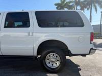 2000 Ford Excursion XLT 4x4 6.8L Triton V10 144k Miles 1-Owner! - Image 10
