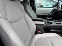 2026 Toyota Sienna XLE AWD fully loaded only 7k miles - Image 3