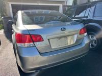 2011 SUBARU LEGACY. 171K MILES. 4CYLNDR. 4WD. GREAT SHAPE!! Yonkers - Image 9