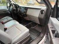2016 FORD F-550 SUPER DUTY XLT 4X4 12FT.CHIPPER DUMP TRUCK***SALE*** PORTLAND OREGON - Image 9