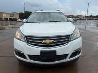 2016 Chevy Traverse LT Houston - Image 4