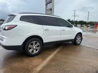 2016 Chevy Traverse LT Houston - Image 8