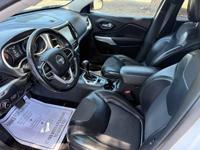 2018 Jeep Cherokee Latitude Sport Utility “4x4” “Low Miles” Chula Vista “898 Broadway” - Image 8