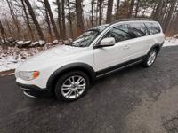 2016 Volvo XC70 Cross Country AWD Wagon ,Remarkable Shape 508-523-2123 www.smdwoods.com - Image 5