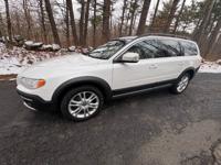 2016 Volvo XC70 Cross Country AWD Wagon ,Remarkable Shape 508-523-2123 www.smdwoods.com - Image 10