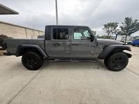 2021 Jeep Gladiator Mojave 4x4 - Image 9