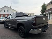 2014 TOYOTA TUNDRA SR5 5.7 LITER V8// LOADED// WE FINANCE FEASTERVILLE - Image 5