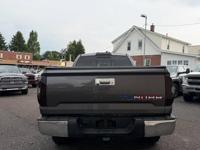 2014 TOYOTA TUNDRA SR5 5.7 LITER V8// LOADED// WE FINANCE FEASTERVILLE - Image 6