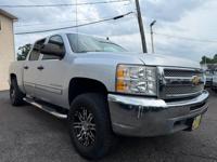 2012 CHEVROLET SILVERADO // CREW CAB // V8 // RUNNING BOARDS//WE SHIP FEASTERVILLE - Image 9