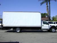 2010 Ford F550 LIFTGATE 20' Box Truck Cargo Van Utility Ex-Gov 27,000 MILES! ONLY 27,000 ORIGINAL LOW MILES! WOW LOW LOW MILES! - Image 3