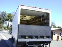2010 Ford F550 LIFTGATE 20' Box Truck Cargo Van Utility Ex-Gov 27,000 MILES! ONLY 27,000 ORIGINAL LOW MILES! WOW LOW LOW MILES! - Image 6