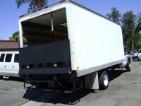 2010 Ford F550 LIFTGATE 20' Box Truck Cargo Van Utility Ex-Gov 27,000 MILES! ONLY 27,000 ORIGINAL LOW MILES! WOW LOW LOW MILES! - Image 8