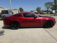 2014 Ford Mustang 2dr Cpe V6 Premium - Image 9
