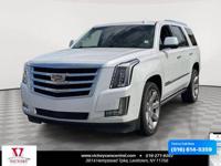 2019 Cadillac Escalade Premium Luxury 4dr SUV Call/Text 516- 614-5359 + EVERYONE FINANCED!! PODEMOS FINANCIAR A CUALQUIERA!