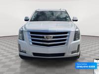 2019 Cadillac Escalade Premium Luxury 4dr SUV Call/Text 516- 614-5359 + EVERYONE FINANCED!! PODEMOS FINANCIAR A CUALQUIERA! - Image 3