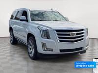 2019 Cadillac Escalade Premium Luxury 4dr SUV Call/Text 516- 614-5359 + EVERYONE FINANCED!! PODEMOS FINANCIAR A CUALQUIERA! - Image 5