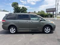 2013 Toyota Sienna XLE HANDICAP WHEELCHAIR RAMP VAN w/EZ-LOCK 106K Philadelphia - Image 5