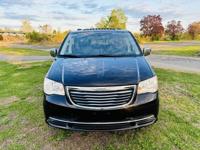 2016 Chrysler town and country 7 seater Leather and sunroof Our website is Motorhubnj.com - Image 7