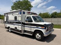 1986 Ford Ambulance (48,000 Miles/1 Owner/Excellent Condition) WI/IL Border - Image 2