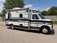 1986 Ford Ambulance (48,000 Miles/1 Owner/Excellent Condition) WI/IL Border - Image 4