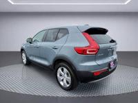 2022 Volvo XC40 AWD All Wheel Drive T5 Momentum SUV Est. payment OAC† - Image 5