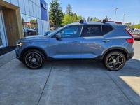 2020 Volvo XC40 Momentum Lynnwood, WA - Image 9