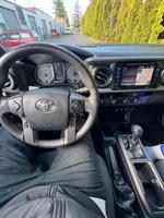 2018 Tacoma TRD off-road 4x4 Gresham - Image 6
