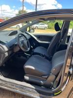 2010 Toyota Yaris Spring - Image 6