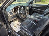 2014 Jeep Grand Cherokee Overland Downers Grove - Image 9