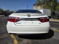 2016 Toyota Camry SE Downers Grove - Image 7