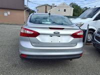 2012 Ford Focus SEL 4dr Sedan long island - Image 6