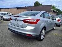 2012 Ford Focus SEL 4dr Sedan long island - Image 7