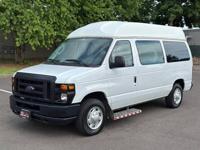 2013 Ford Econoline E150 Wheelchair Van -1 OWNER / 44 RECORDS / 40K MI Wheeelchair van in beaverton - Image 3