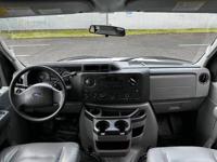 2013 Ford Econoline E150 Wheelchair Van -1 OWNER / 44 RECORDS / 40K MI Wheeelchair van in beaverton - Image 10