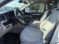 2017 Toyota Highlander LE 4dr SUV (2.7L I4) CRYSTAL AUTO SALES ~ NASHVILLE - Image 8