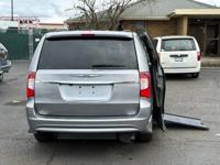 2015 Chrysler Town Country Touring - WHEELCHAIR VAN / ONLY 33K! Wheelchair Van In Beaverton - Image 5