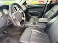 2010 Chrysler 300 Touring "CASH PRICE " West Mount Houston - Image 6