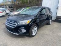 2017 FORD ESCAPE SE 4x4 Ozone park - Image 2
