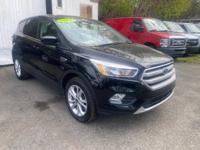 2017 FORD ESCAPE SE 4x4 Ozone park - Image 3