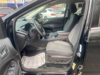 2017 FORD ESCAPE SE 4x4 Ozone park - Image 10