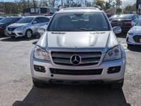 2008 Mercedes-Benz GL Class 4MATIC 4dr 4.6L _Mercedes-Benz_ _GL Class_ _Sedan_ - Image 4