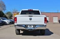 2018 RAM 1500 CREW CAB TRADESMAN PICKUP 4D 5 1/2 FT Houston - Image 9