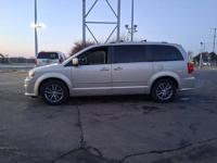 2015 DODGE GRAND CARAVAN WAUKEGAN, ILLINOIS - Image 6